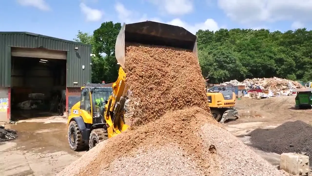 Aggregates being loaded at the Hav-A-Skip yard for delivery to Brighton